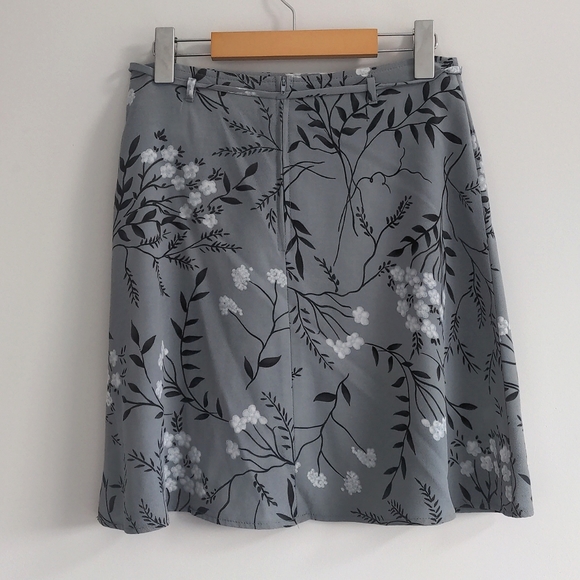 VINTAGE | Beechers Brook Floral Skirt - Picture 2 of 8